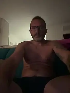 Snapshot of ivandotato23 chatting on 08.02.26 ivandotato23 online show from 08.02.26