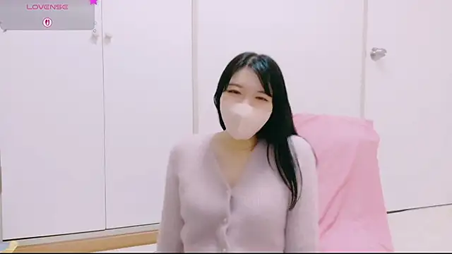 natsuka-chan online show from 04.23.26