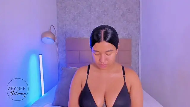 ZeynepYilmaz online show from 04.15.26