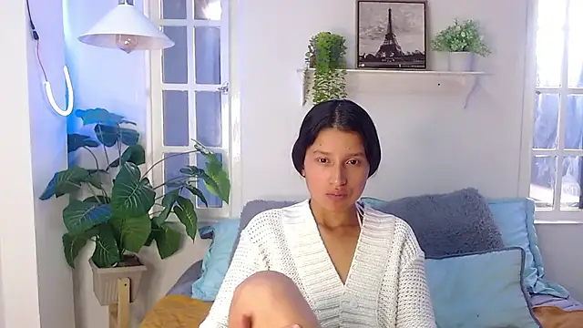 milk chloe  online show from 03.12.26