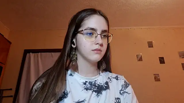 Snapshot of Katelemon chatting on 03.06.26 Katelemon online show from 03.06.26