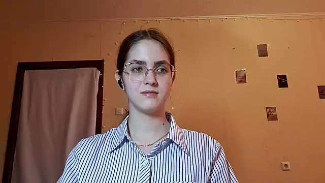 Snapshot of Katelemon chatting on 05.02.26 Katelemon online show from 05.02.26