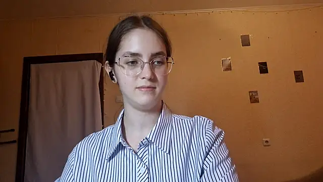 Snapshot of Katelemon chatting on 06.16.26 Katelemon online show from 06.16.26