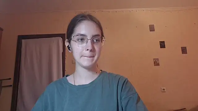 Snapshot of Katelemon chatting on 07.14.26 Katelemon online show from 07.14.26