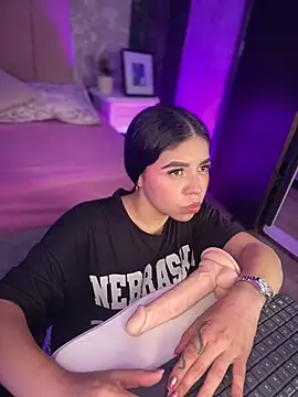 Ambarina  online show from 04.21.26