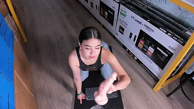 Snapshot of Ambarina_ chatting on 05.07.26 Ambarina online show from 05.07.26