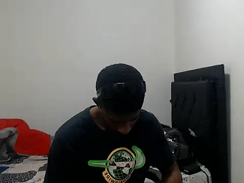 Snapshot of blackhorseet chatting on 04.08.26 blackhorseet online show from 04.08.26