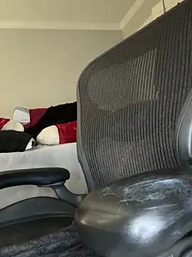 vampboytoy online show from 04.03.26