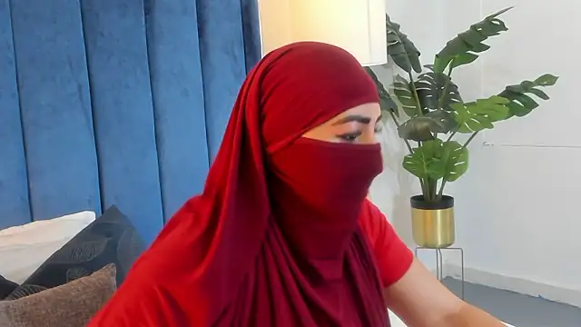 Snapshot of _jamiila chatting on 02.21.26 jamiila online show from 02.21.26