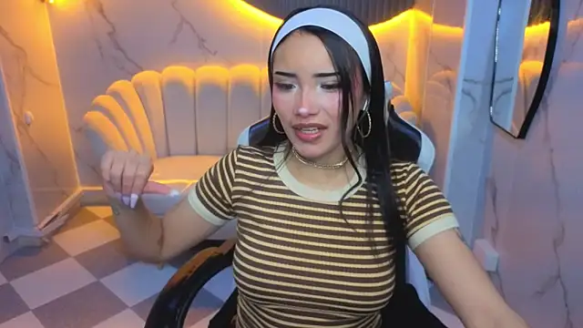 Snapshot of Daphne_nicole_b chatting on 03.15.26 Daphne nicole b online show from 03.15.26