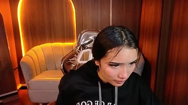 Daphne nicole b online show from 05.06.26
