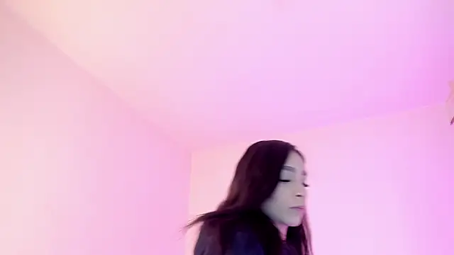 MIAA ROBERTSS online show from 04.01.26