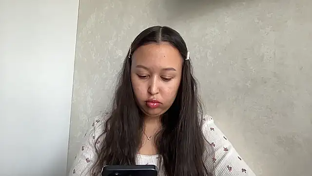 Dana 005 online show from 04.30.26