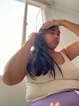 Eyssha online show from 04.08.26