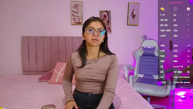 Snapshot of Zoow_bluussh chatting on 03.16.26 Zoow bluussh online show from 03.16.26