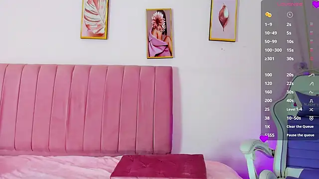 Snapshot of Zoow_bluussh chatting on 03.28.26 Zoow bluussh online show from 03.28.26