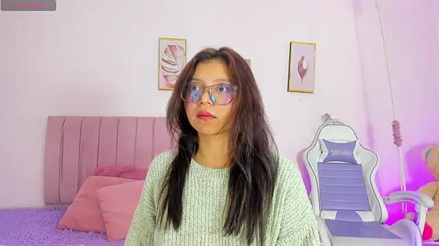 Snapshot of Zoow_bluussh chatting on 04.09.26 Zoow bluussh online show from 04.09.26