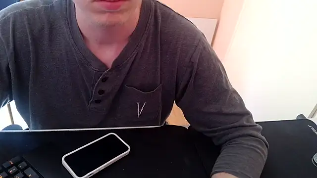 Snapshot of bebyzor chatting on 03.14.26 bebyzor online show from 03.14.26