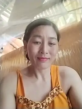 Snapshot of lris-Beauty77 chatting on 05.18.26 lris-Beauty77 online show from 05.18.26