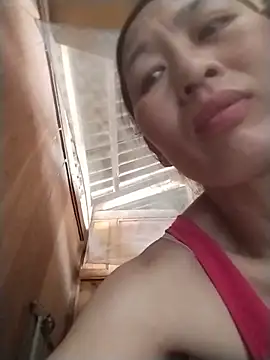 Snapshot of lris-Beauty77 chatting on 05.23.26 lris-Beauty77 online show from 05.23.26