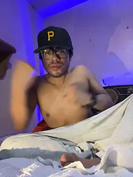 Snapshot of Juanillo_13 chatting on 02.21.26 Juanillo 13 online show from 02.21.26