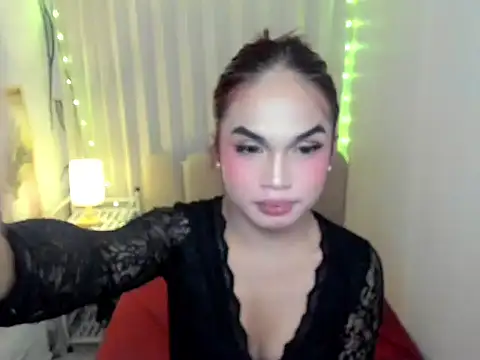 Snapshot of XxMicayxX chatting on 02.21.26 XxMicayxX online show from 02.21.26