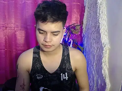 urbigcutienasio online show from 03.22.26