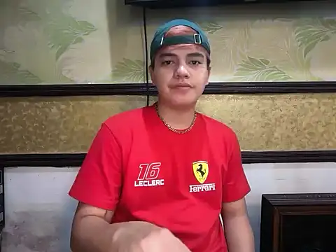 Snapshot of urbigcutienasio chatting on 06.27.26 urbigcutienasio online show from 06.27.26