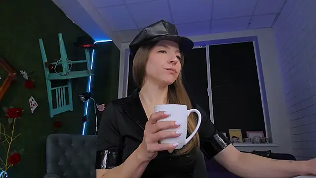 DianaAvis online show from 04.12.26