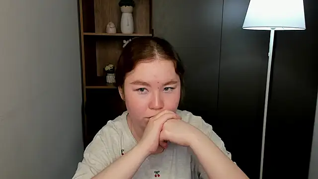 Snapshot of VelvaRomiro chatting on 02.23.26 VelvaRomiro online show from 02.23.26