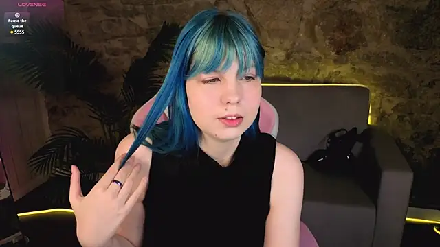 Snapshot of SofiaSterns chatting on 03.27.26 SofiaSterns online show from 03.27.26