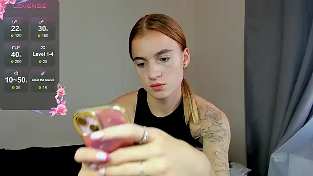 Snapshot of Stacey_Brow chatting on 07.09.26 Stacey Brow online show from 07.09.26