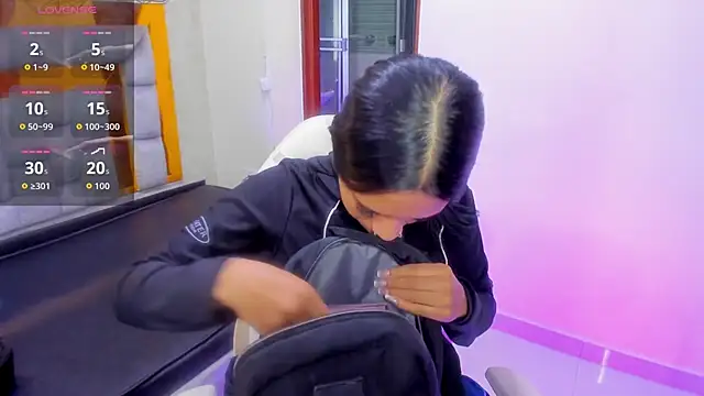 miiaboss  online show from 04.02.26