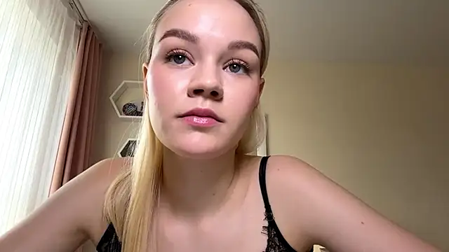 MiaCashe online show from 05.27.26