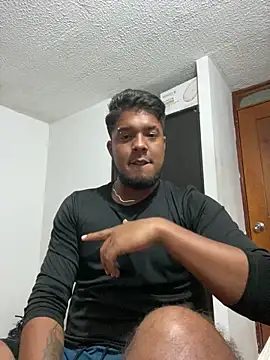 Snapshot of star_loren chatting on 03.20.26 star loren online show from 03.20.26