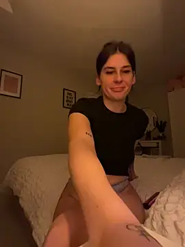 Snapshot of Alicemaexx chatting on 03.11.26 Alicemaexx online show from 03.11.26