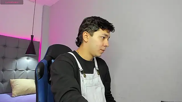 Julian Smith21 online show from 03.19.26