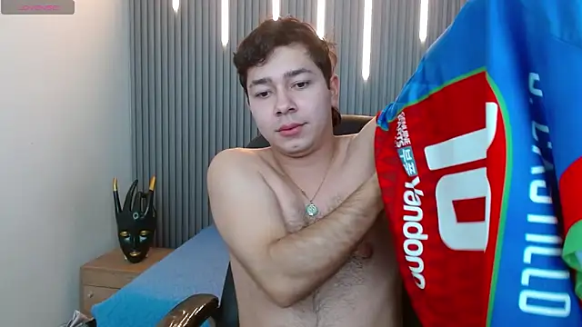 Julian Smith21 online show from 03.22.26