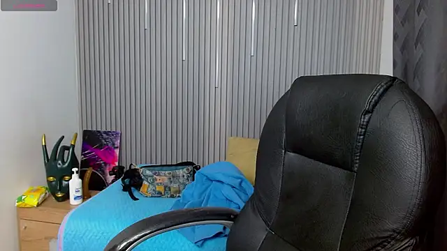 Julian Smith21 online show from 04.14.26