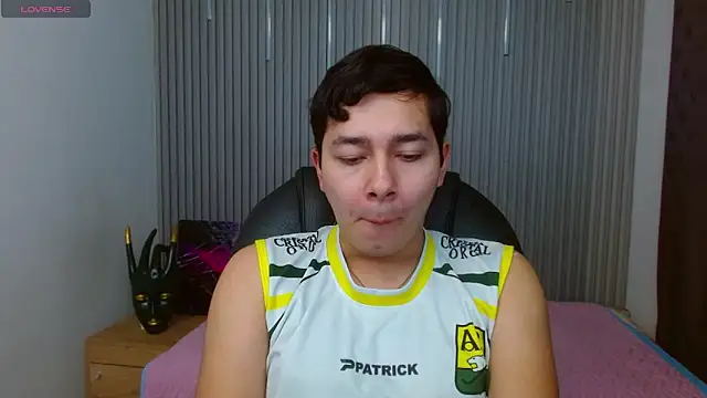 Julian Smith21 online show from 04.18.26