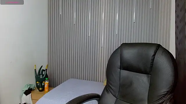 Julian Smith21 online show from 04.20.26