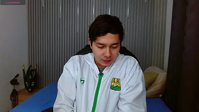 Snapshot of Julian_Smith21 chatting on 05.21.26 Julian Smith21 online show from 05.21.26