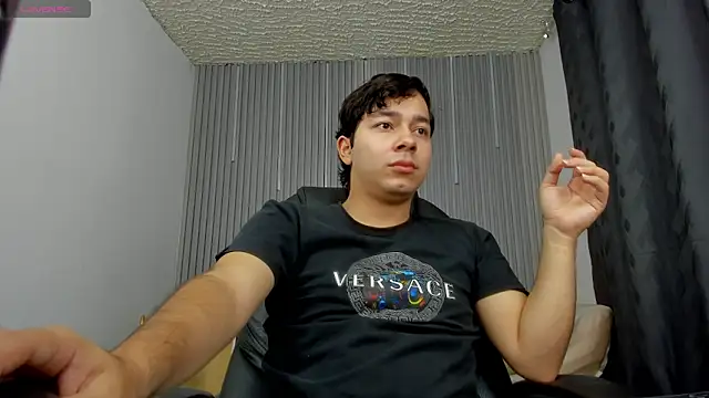 Snapshot of Julian_Smith21 chatting on 05.30.26 Julian Smith21 online show from 05.30.26