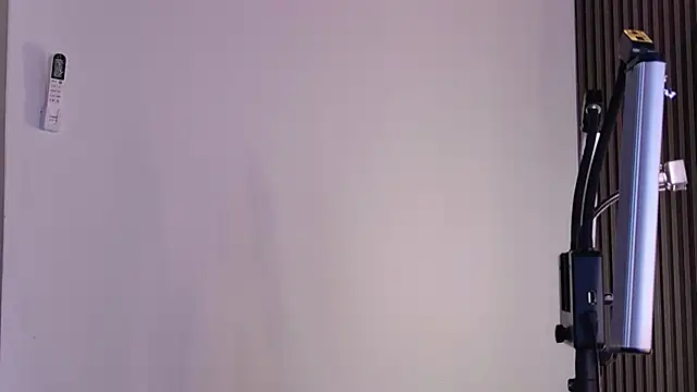 Snapshot of AlessiaAuren chatting on 05.09.26 AlessiaAuren online show from 05.09.26