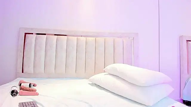 AlaiaMoretti  online show from 03.13.26