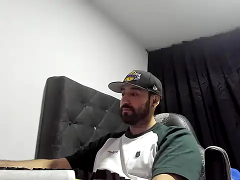 Snapshot of coolfreaky chatting on 02.23.26 coolfreaky online show from 02.23.26