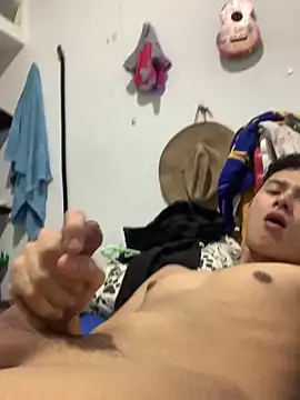 Snapshot of milan-2007 chatting on 02.22.26 milan-2007 online show from 02.22.26