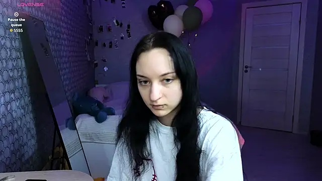 LuxuryLoverss online show from 03.28.26