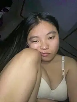 Snapshot of Olive-su chatting on 02.28.26 Olive-su online show from 02.28.26