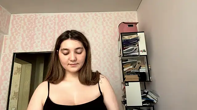 Snapshot of JanineThielman chatting on 07.20.26 JanineThielman online show from 07.20.26